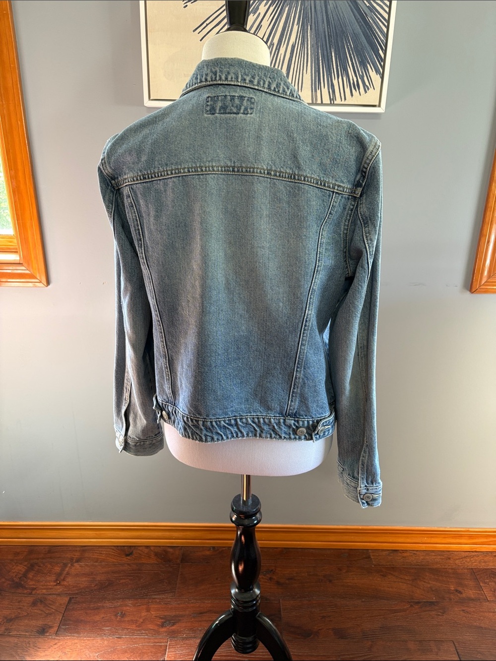 Old Navy Classic Light Blue Denim Jacket - Women Size L - Picture 2 of 4
